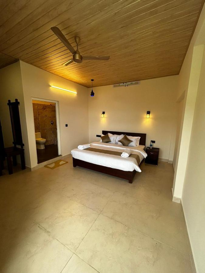 Wild Elephant Resort Kallar Vattiyar Eksteriør billede