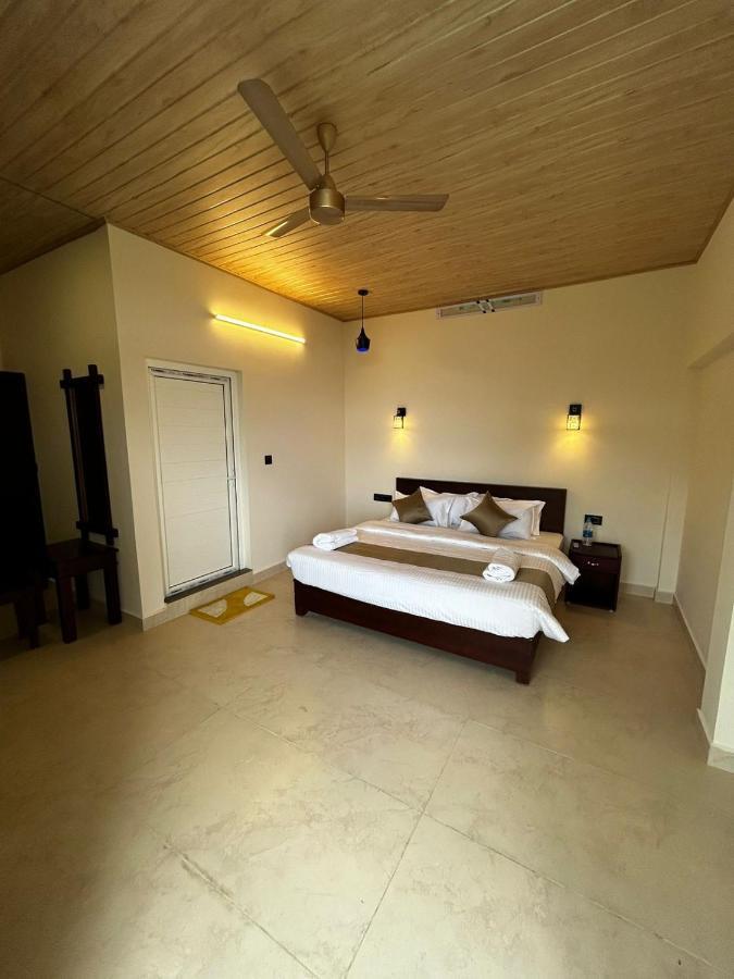 Wild Elephant Resort Kallar Vattiyar Eksteriør billede