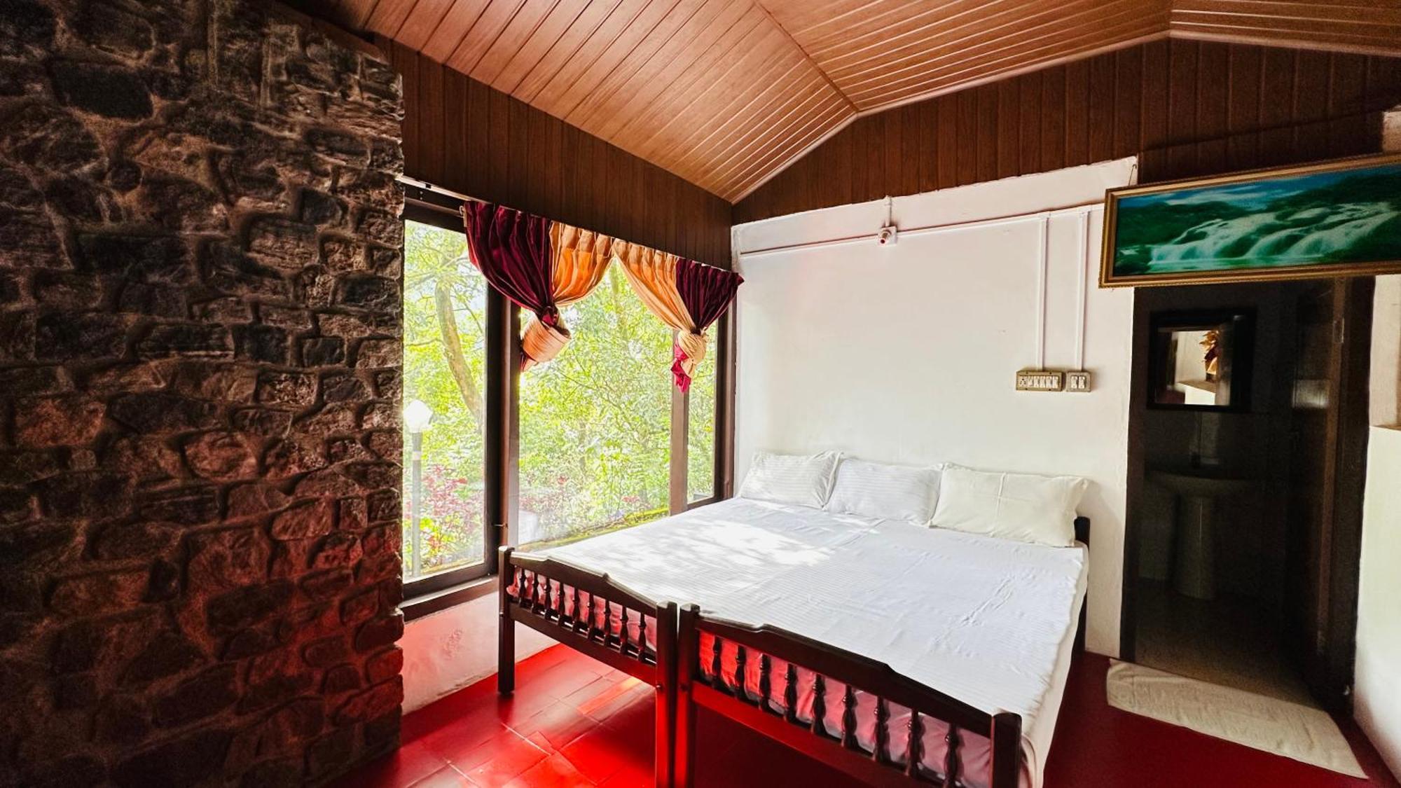 Wild Elephant Resort Kallar Vattiyar Eksteriør billede